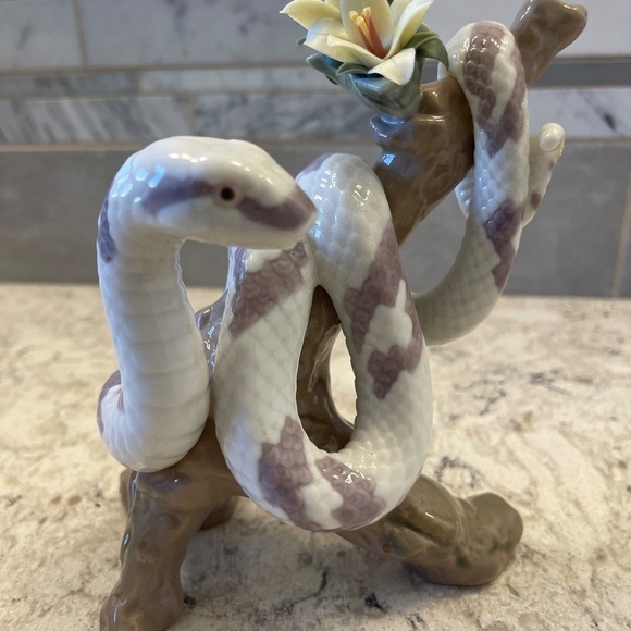 Lladro‎ -The Snake- The Chinese Zodiac Collection - Picture 12 of 15